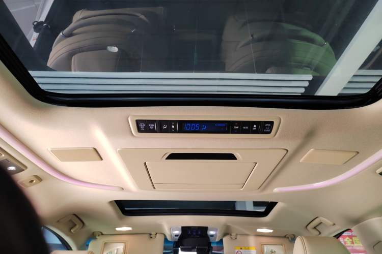 Used Toyota Vellfire 2023 Crown Dual-Engine 2.5L HV Prestige Edition Headliner