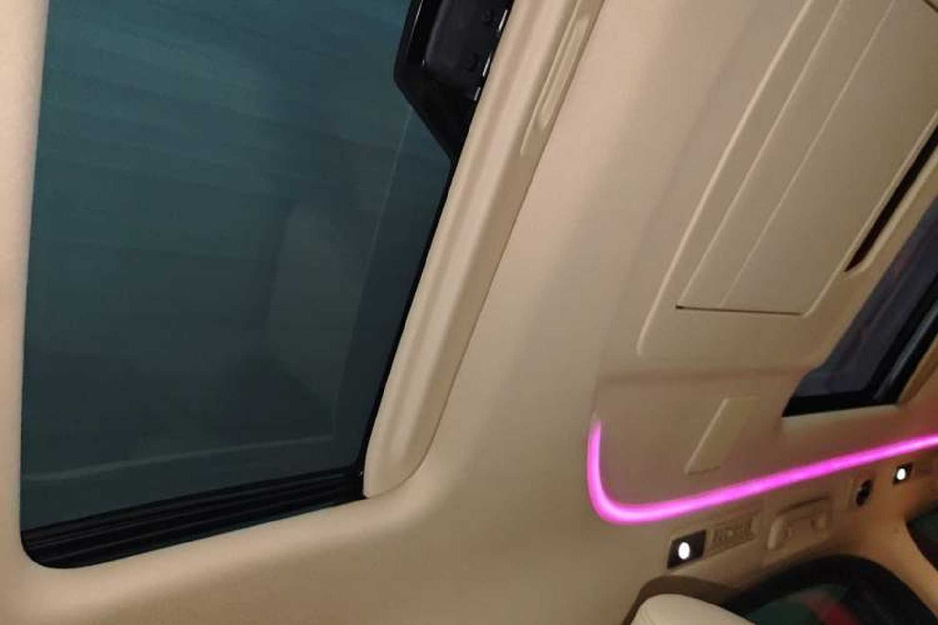 Used Toyota Vellfire 2023 Crown Dual-Engine 2.5L HV Prestige Edition Headliner