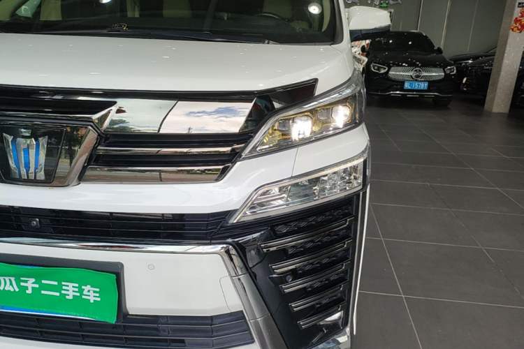 Used Toyota Vellfire 2023 Crown Dual-Engine 2.5L HV Ultimate Edition Left Front Headlight