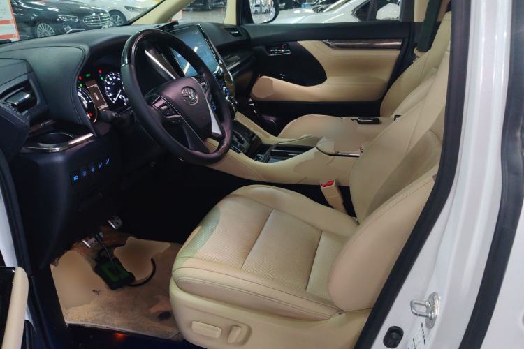 Used Toyota Vellfire 2023 Crown Dual-Engine 2.5L HV Ultimate Edition Left Front Seat