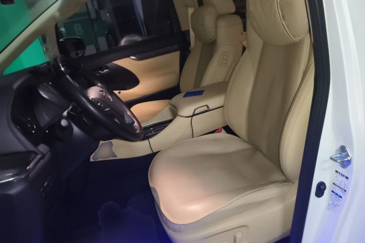 Used Toyota Vellfire 2023 Crown Dual-Engine 2.5L HV Prestige Edition Left Front Seat