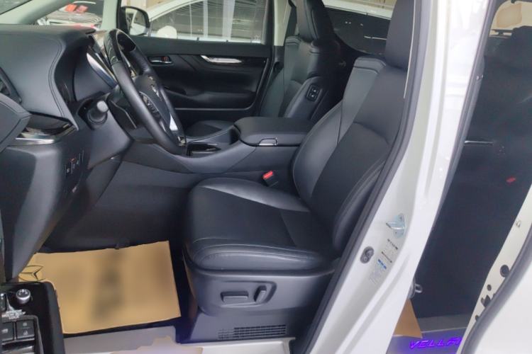 Used Toyota Vellfire 2023 Crown Dual-Engine 2.5L HV Luxury Edition Left Front Seat