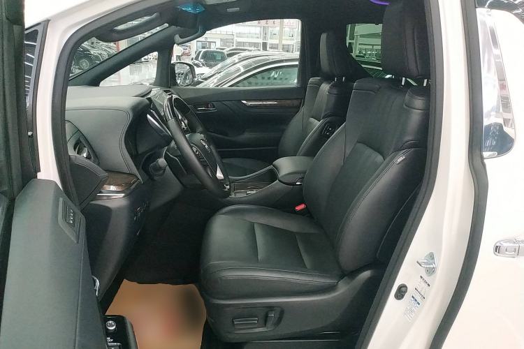Used Toyota Vellfire 2023 Crown Dual-Engine 2.5L HV Luxury Edition Left Front Seat