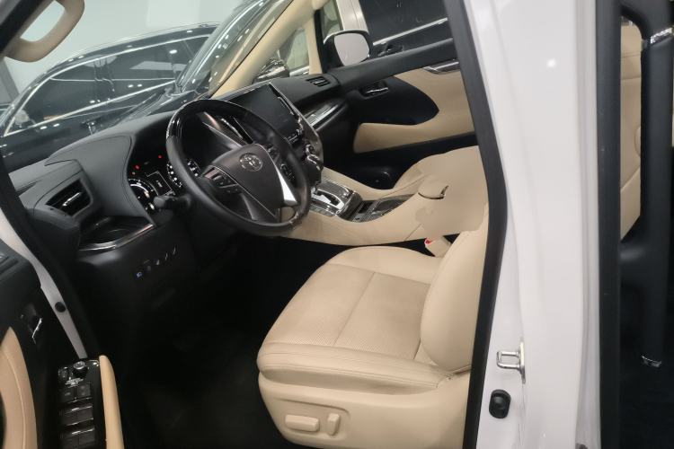 Used Toyota Vellfire 2023 Crown Dual-Engine 2.5L HV Ultimate Edition Left Front Seat