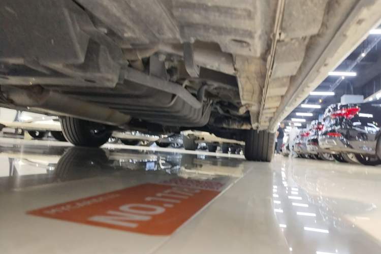 Used Toyota Vellfire 2023 Crown Dual-Engine 2.5L HV Prestige Edition Left Side Sill