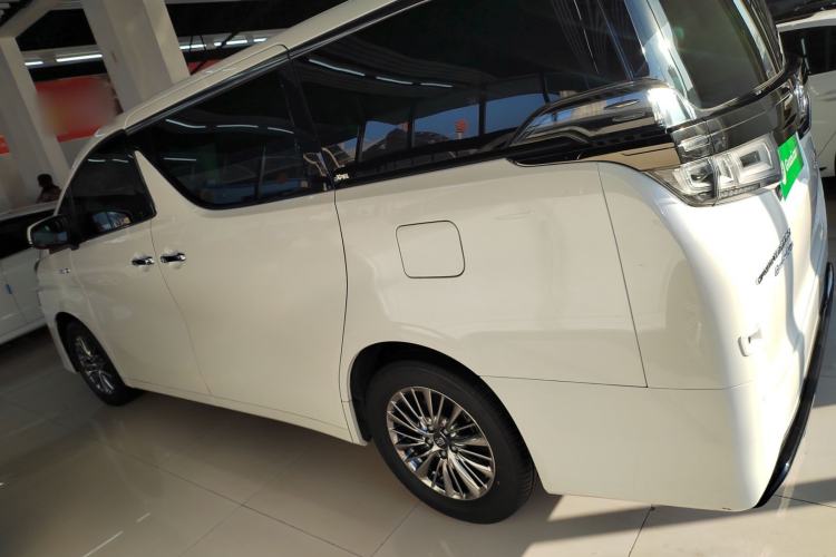Used Toyota Vellfire 2023 Crown Dual-Engine 2.5L HV Prestige Edition Left Side