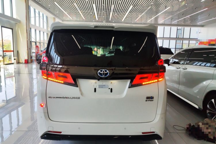Used Toyota Vellfire 2023 Crown Dual-Engine 2.5L HV Luxury Edition Rear