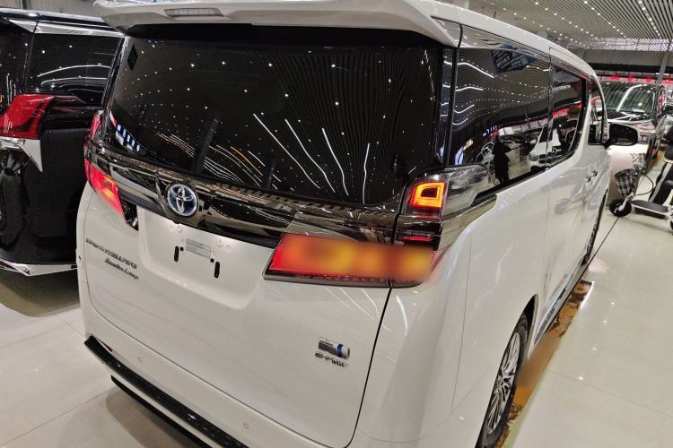 Used Toyota Vellfire 2023 Crown Dual-Engine 2.5L HV Ultimate Edition Rear Right 45 Deg