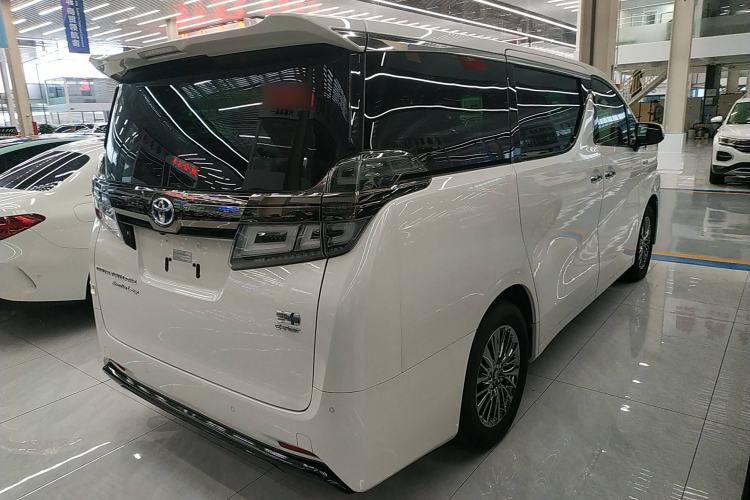 Used Toyota Vellfire 2023 Crown Dual-Engine 2.5L HV Luxury Edition Rear Right 45 Deg