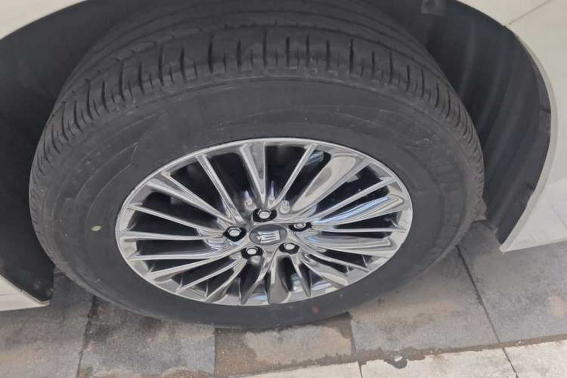 Used Toyota Vellfire 2023 Crown Dual-Engine 2.5L HV Prestige Edition Right Front Wheel Hub