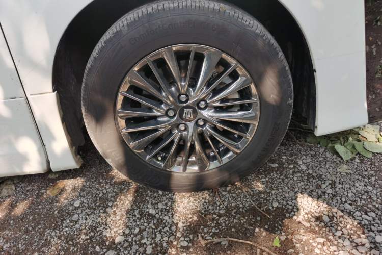 Used Toyota Vellfire 2023 Crown Dual-Engine 2.5L HV Prestige Edition Right Front Wheel Hub