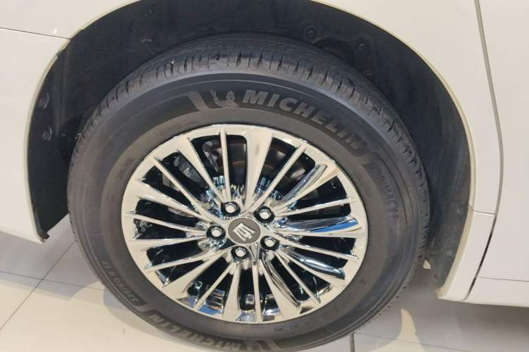 Used Toyota Vellfire 2023 Crown Dual-Engine 2.5L HV Prestige Edition Right Rear Wheel Hub
