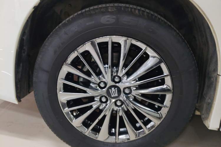 Used Toyota Vellfire 2023 Crown Dual-Engine 2.5L HV Ultimate Edition Right Rear Wheel Hub