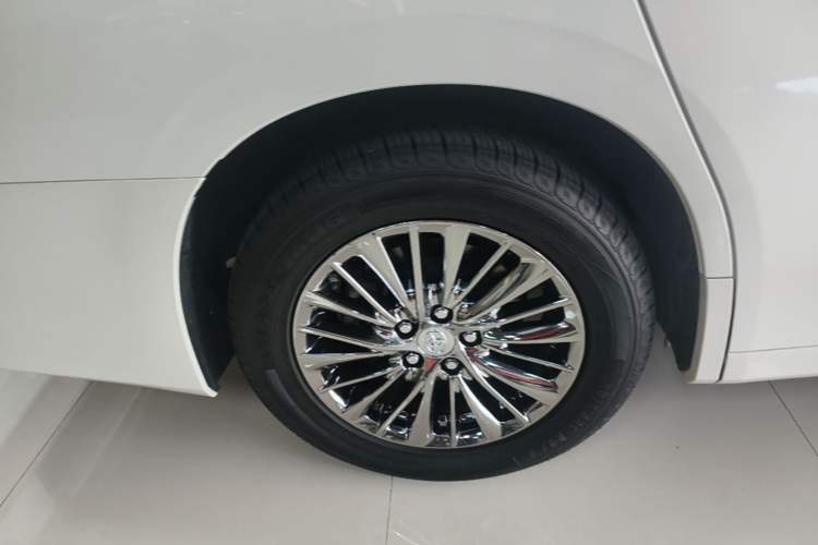 Used Toyota Vellfire 2023 Crown Dual-Engine 2.5L HV Prestige Edition Right Rear Wheel Hub