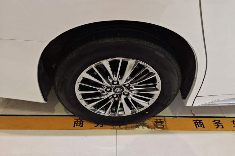 Used Toyota Vellfire 2023 Crown Dual-Engine 2.5L HV Ultimate Edition Right Rear Wheel Hub