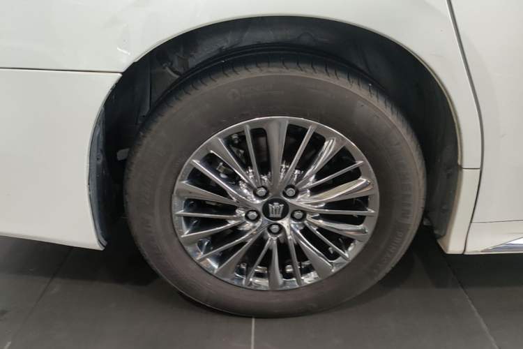Used Toyota Vellfire 2023 Crown Dual-Engine 2.5L HV Ultimate Edition Right Rear Wheel Hub