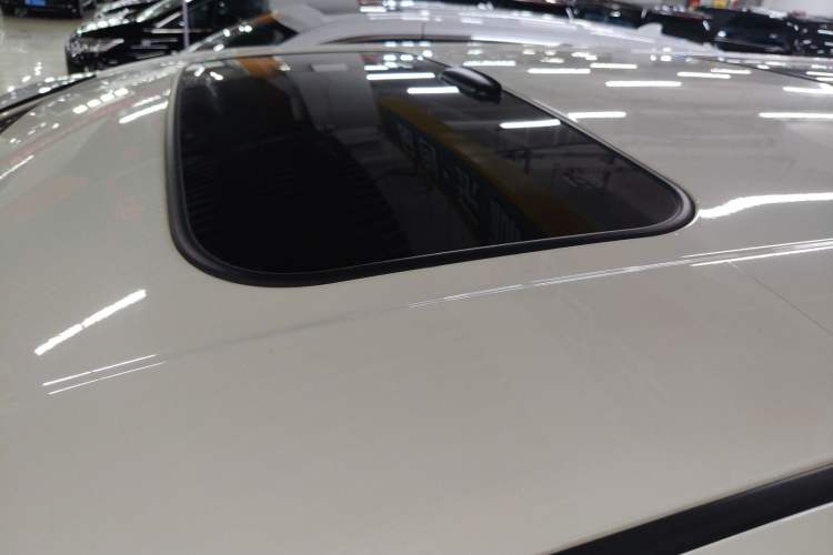 Used Toyota Vellfire 2023 Crown Dual-Engine 2.5L HV Ultimate Edition Roof