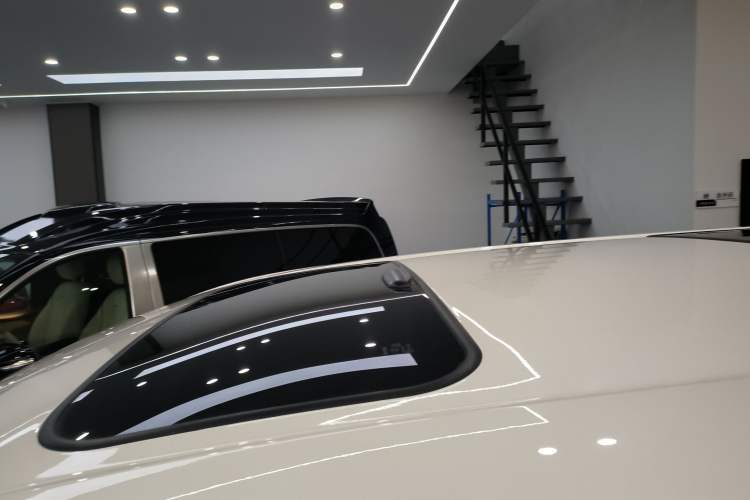 Used Toyota Vellfire 2023 Crown Dual-Engine 2.5L HV Ultimate Edition Roof