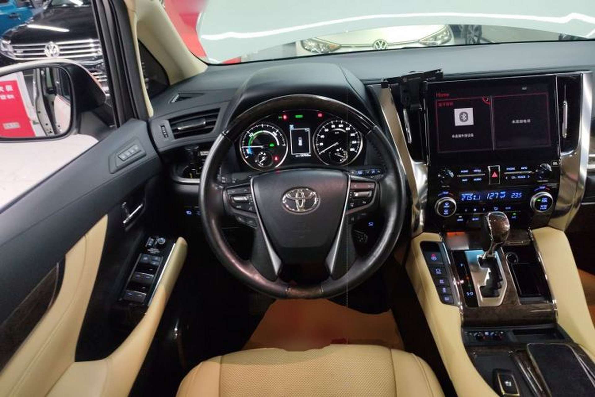 Used Toyota Vellfire 2023 Crown Dual-Engine 2.5L HV Ultimate Edition Steering Wheel