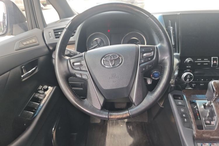 Used Toyota Vellfire 2023 Crown Dual-Engine 2.5L HV Prestige Edition Steering Wheel