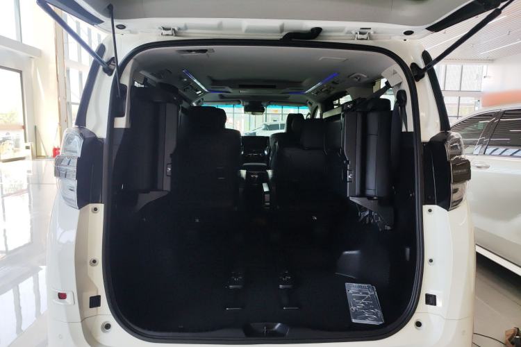Used Toyota Vellfire 2023 Crown Dual-Engine 2.5L HV Luxury Edition Trunk