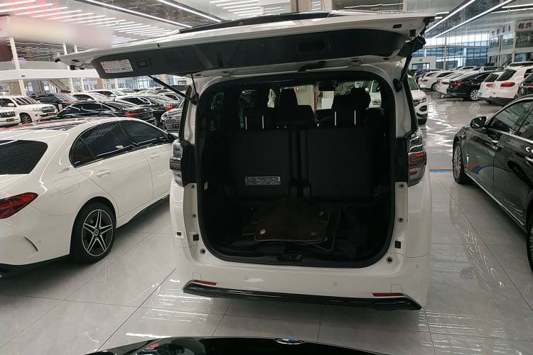 Used Toyota Vellfire 2023 Crown Dual-Engine 2.5L HV Luxury Edition Trunk
