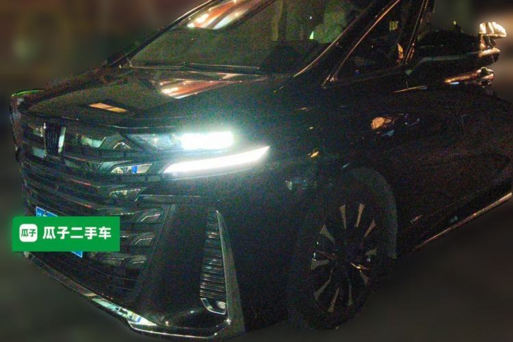 Ojetý Toyota Vellfire 2024 Crown Dual-Engine 2.5L Supreme Executive Edition Guazi used car, China used car export, Used car for sale, Used  cars, Cheapest cars for sale