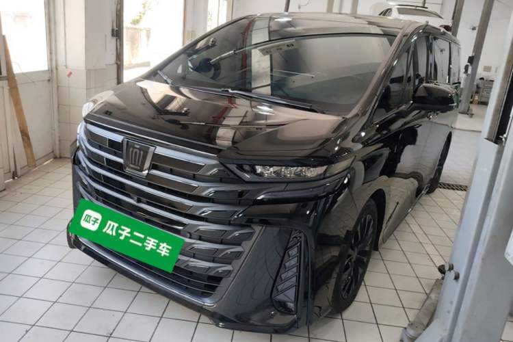 Used Toyota Vellfire 2024 Crown Dual-Engine 2.5L Ultimate Edition Guazi used car, China used car export, Used car for sale, Used cars, Cheapest cars for sale
