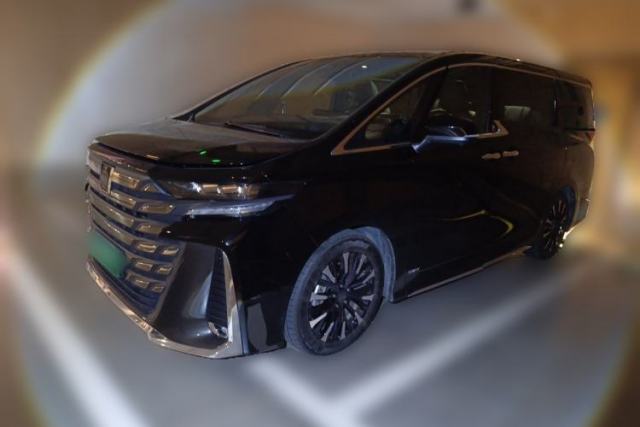 Used Toyota Vellfire 2024 Crown Dual-Engine 2.5L Ultimate Edition
