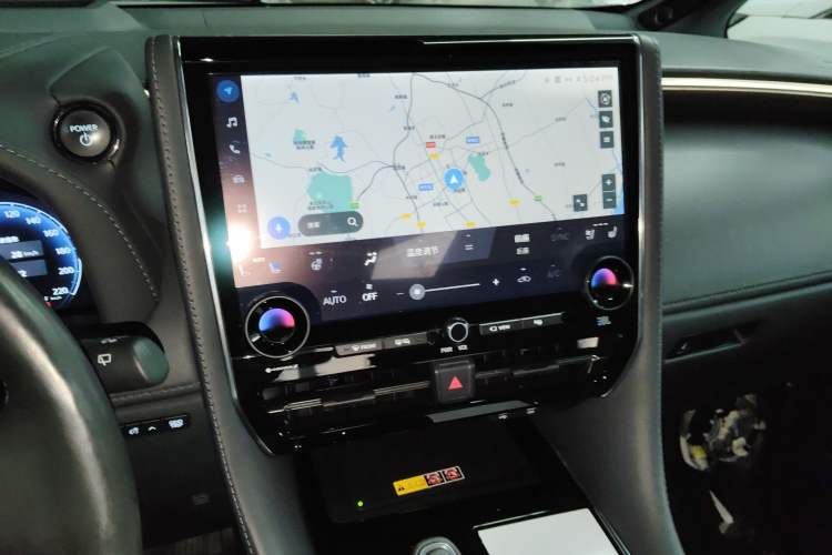 Used Toyota Vellfire 2024 Crown Dual-Engine 2.5L Ultimate Edition Audio And AC Panel