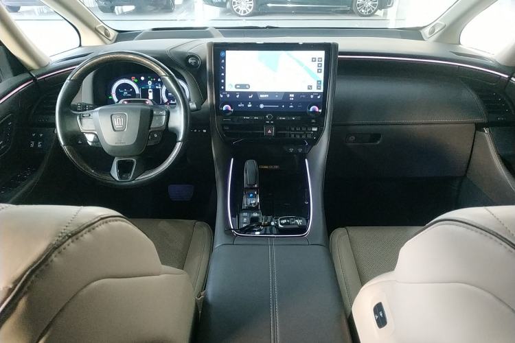 Used Toyota Vellfire 2024 Crown Dual-Engine 2.5L Supreme Executive Edition Center Console