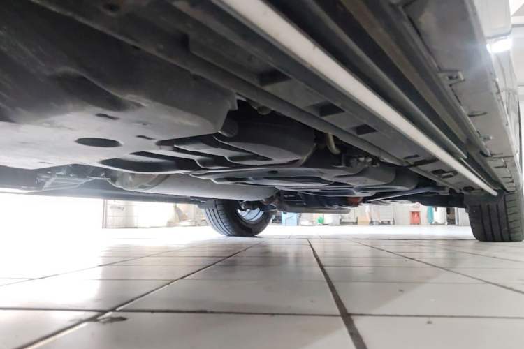 Used Toyota Vellfire 2024 Crown Dual-Engine 2.5L Ultimate Edition Chassis Front Left