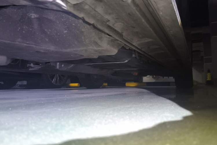 Used Toyota Vellfire 2024 Crown Dual-Engine 2.5L Supreme Executive Edition Chassis Front Left