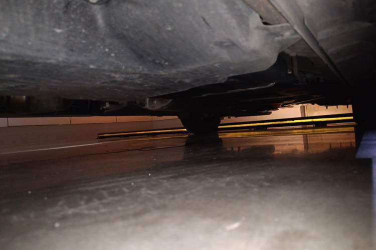 Used Toyota Vellfire 2024 Crown Dual-Engine 2.5L Ultimate Edition Chassis Front Left
