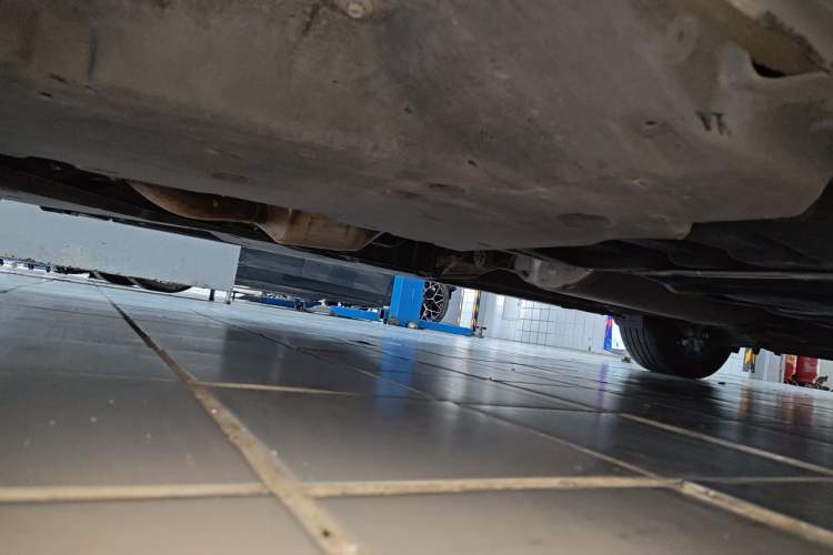 Used Toyota Vellfire 2024 Crown Dual-Engine 2.5L Ultimate Edition Chassis Front Left