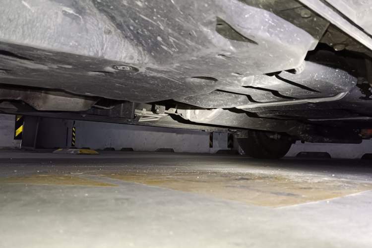 Used Toyota Vellfire 2024 Crown Dual-Engine 2.5L Supreme Executive Edition Chassis Front Left