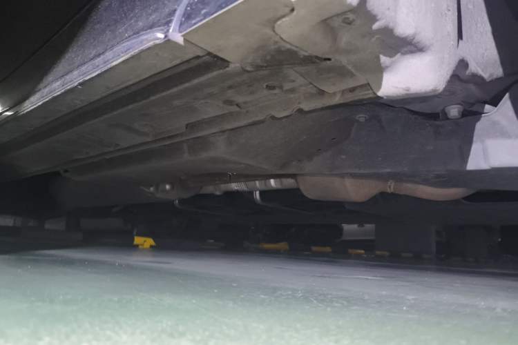 Used Toyota Vellfire 2024 Crown Dual-Engine 2.5L Supreme Executive Edition Chassis Front Right