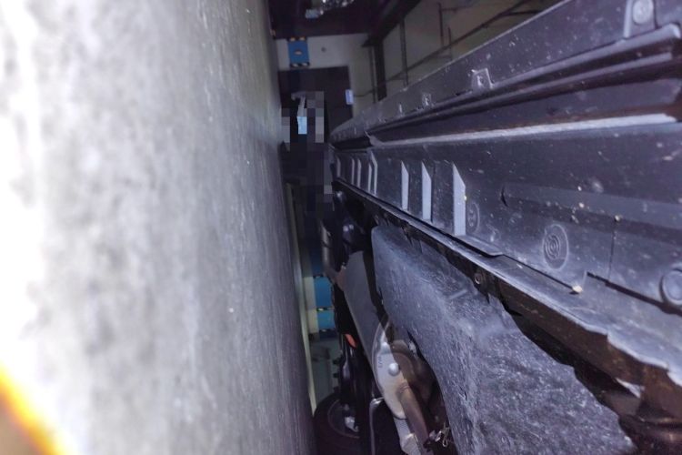 Used Toyota Vellfire 2024 Crown Dual-Engine 2.5L Supreme Executive Edition Chassis Front Right