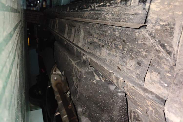 Used Toyota Vellfire 2024 Crown Dual-Engine 2.5L Supreme Executive Edition Chassis Front Right