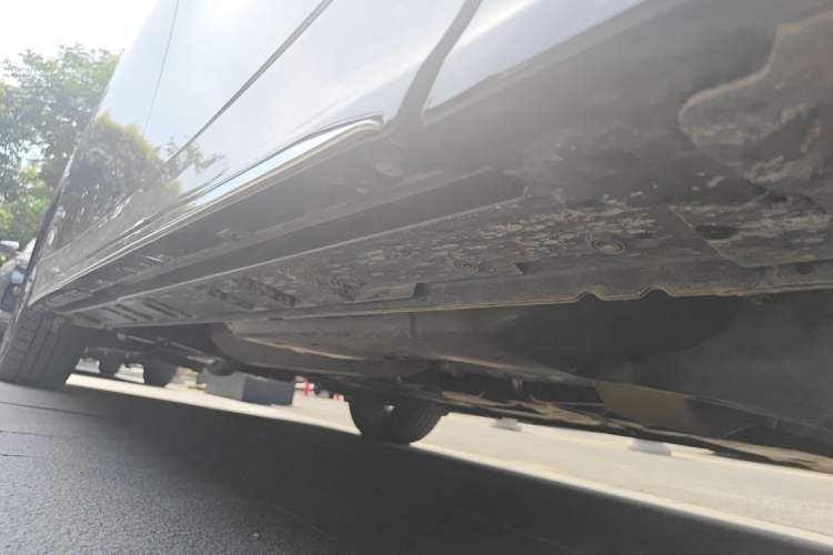 Used Toyota Vellfire 2024 Crown Dual-Engine 2.5L Supreme Executive Edition Chassis Front Right