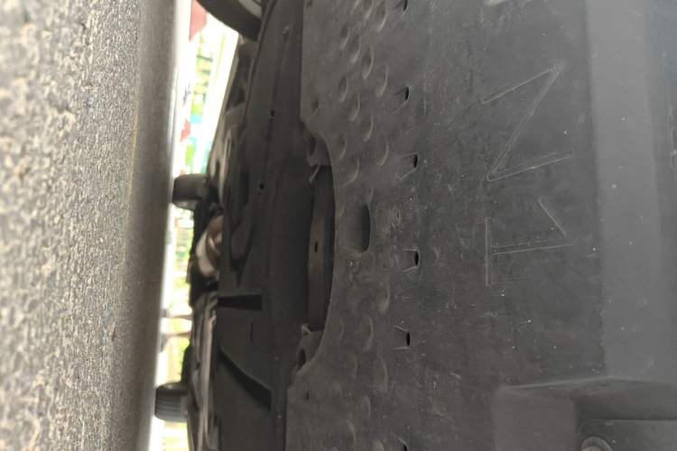 Used Toyota Vellfire 2024 Crown Dual-Engine 2.5L Ultimate Edition Chassis Front