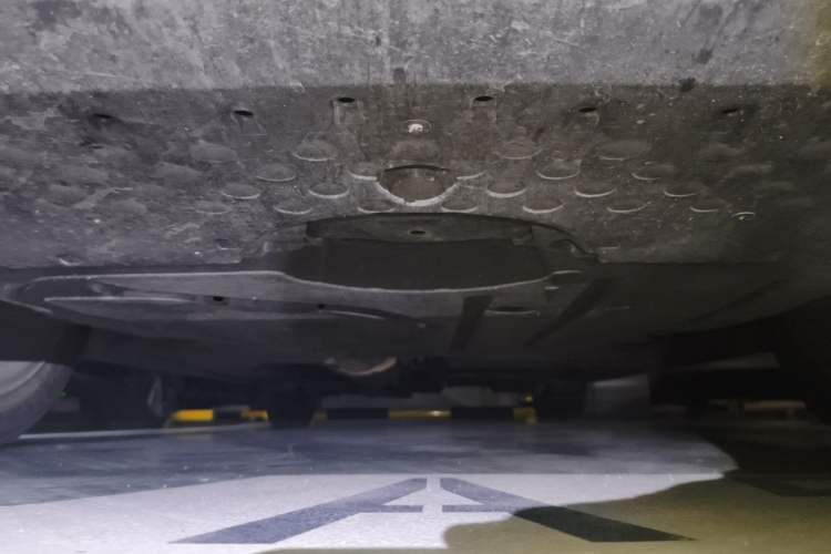 Used Toyota Vellfire 2024 Crown Dual-Engine 2.5L Supreme Executive Edition Chassis Rear