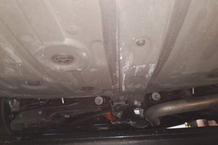 Used Toyota Vellfire 2024 Crown Dual-Engine 2.5L Ultimate Edition Chassis Rear
