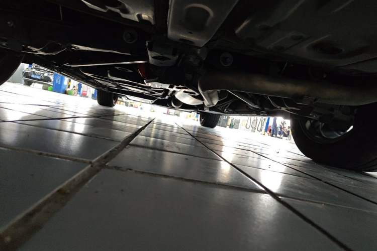 Used Toyota Vellfire 2024 Crown Dual-Engine 2.5L Ultimate Edition Chassis Rear