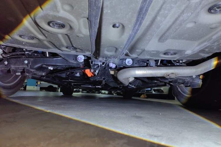 Used Toyota Vellfire 2024 Crown Dual-Engine 2.5L Supreme Executive Edition Chassis Rear