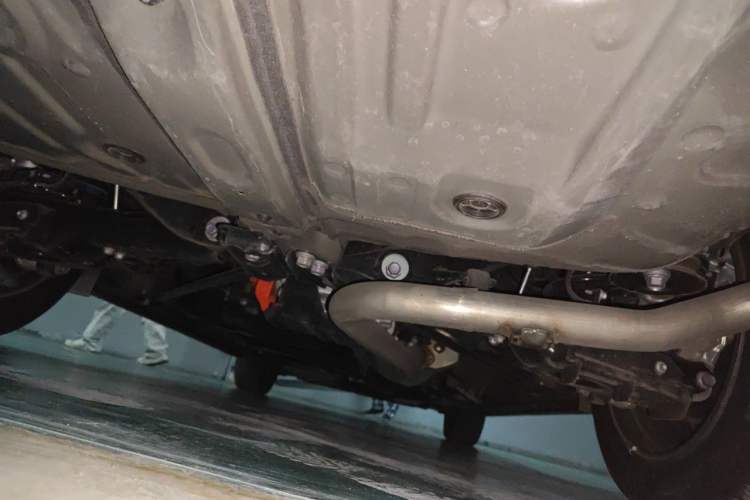 Used Toyota Vellfire 2024 Crown Dual-Engine 2.5L Supreme Executive Edition Chassis Rear