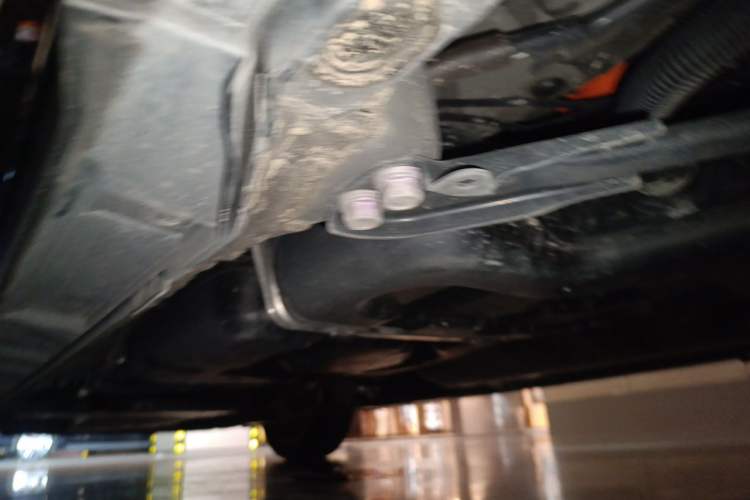 Used Toyota Vellfire 2024 Crown Dual-Engine 2.5L Ultimate Edition Chassis Rear Left
