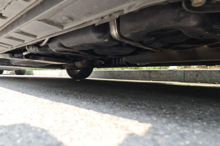 Used Toyota Vellfire 2024 Crown Dual-Engine 2.5L Ultimate Edition Chassis Rear Left