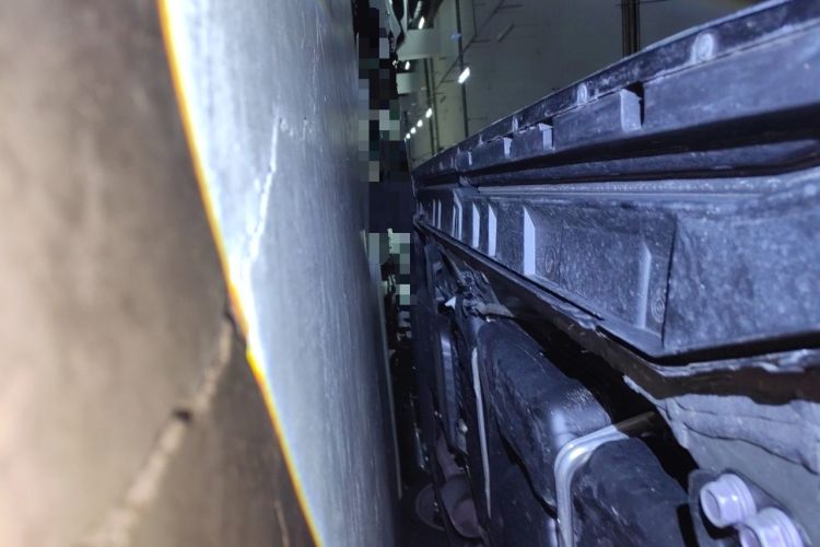 Used Toyota Vellfire 2024 Crown Dual-Engine 2.5L Supreme Executive Edition Chassis Rear Left