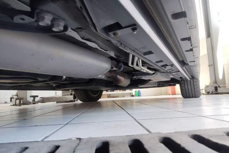 Used Toyota Vellfire 2024 Crown Dual-Engine 2.5L Ultimate Edition Chassis Rear Right
